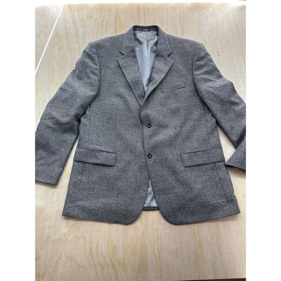 Geoffrey Beene Other - Vintage Geoffrey Beene Blazer Mens 46R Gray 100% Wool Soft Classic Sports coat